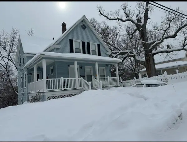 99 Clover St, Worcester, MA 01603