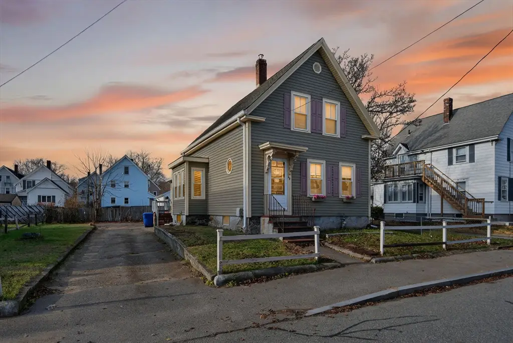 28 Cottage St, Taunton, MA 02780 - #1