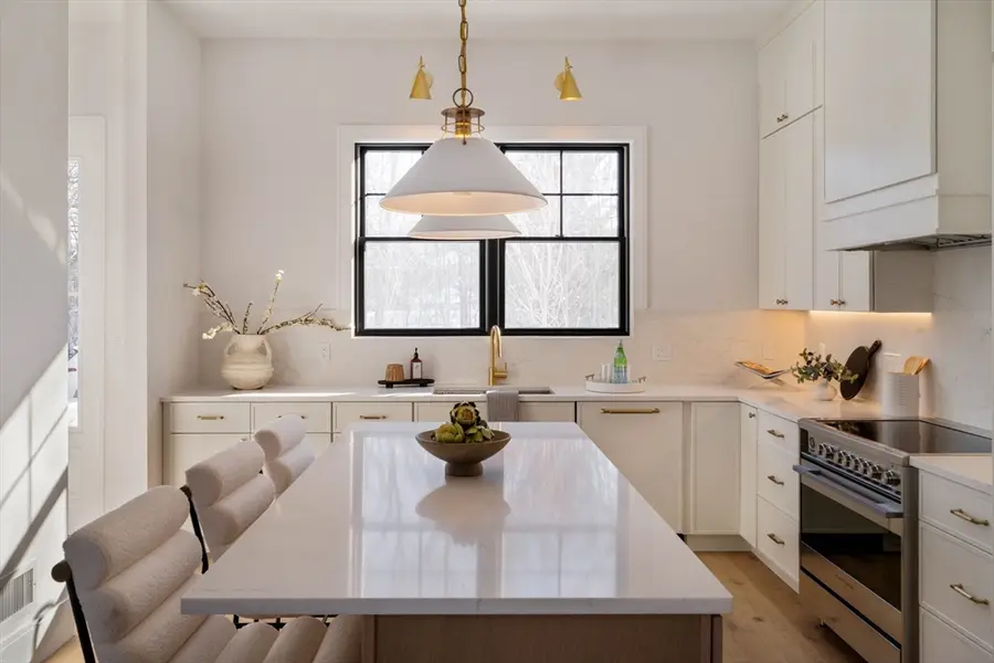 710 Watertown Street #710, Newton, MA 02460 - Image #3