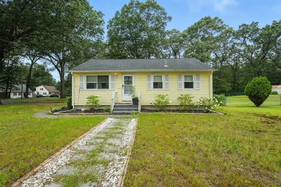 381 N Brook Rd, Springfield, MA 01119 - Image #2