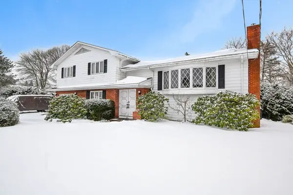 220 Mount Vernon St, New Bedford, MA 02740