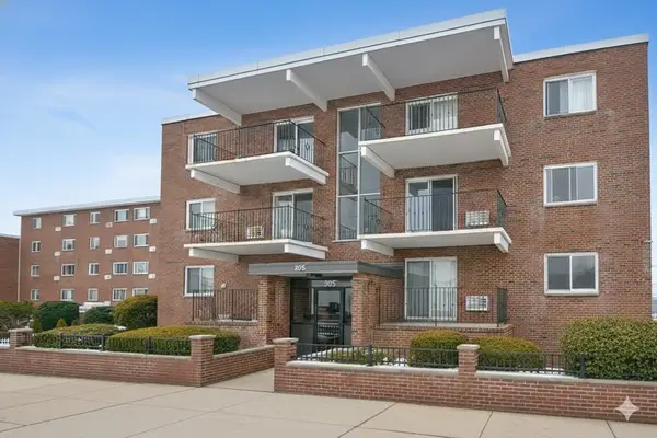 505 Revere Beach Blvd #303, Revere, MA 02151