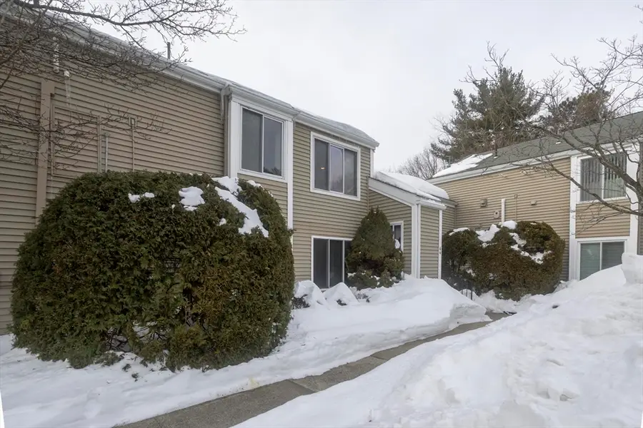 44 Nassau Dr #44, Springfield, MA 01129 - Image #2