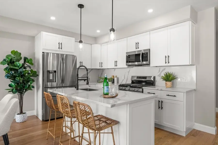 19 Vine #2, Weymouth, MA 02188 - Image #2