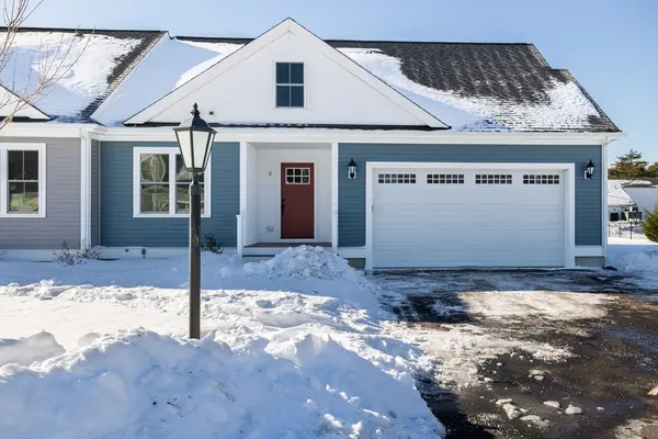 2 Hayley Cir, Rochester, MA 02770