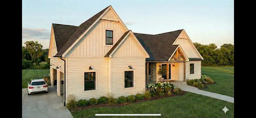 52 Round Farm Rd, Rehoboth, MA 02769 - #2