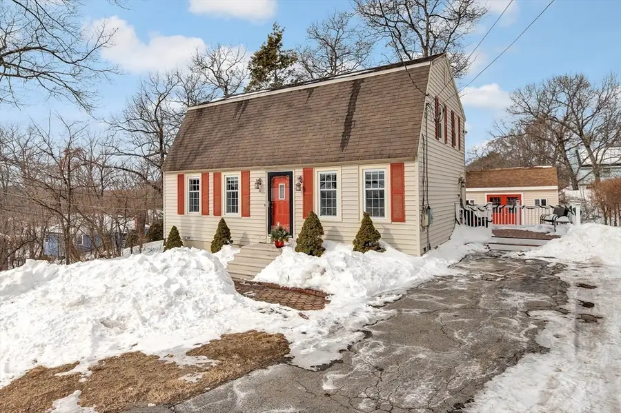 4 Colburn Street, Burlington, MA 01803 - #2