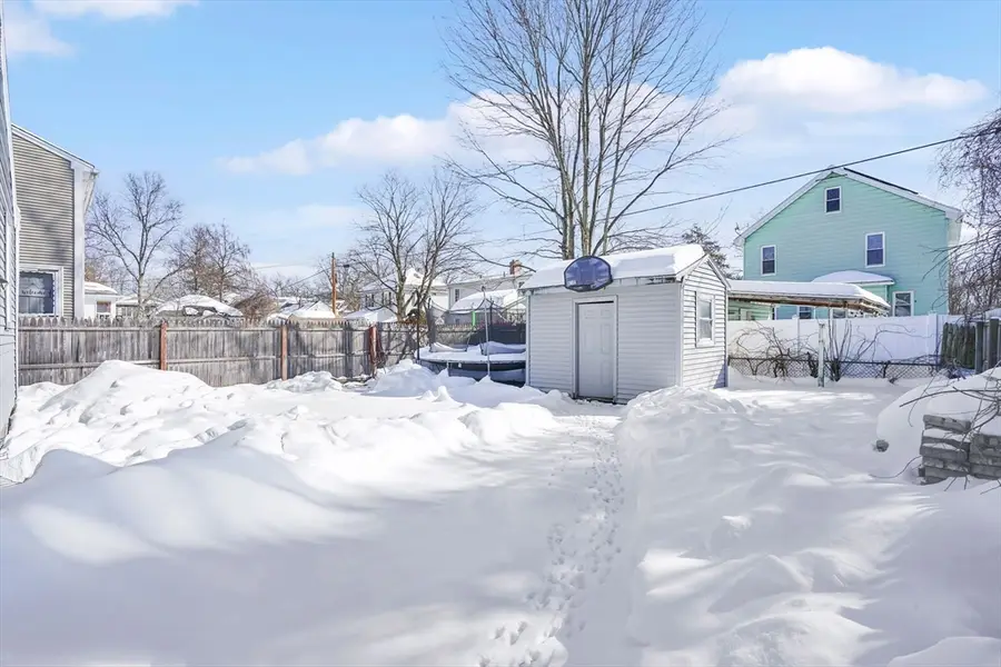 9 Utica St, Springfield, MA 01104 - Image #3