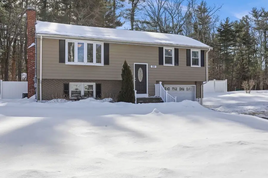 20 John F Kennedy Dr, Norton, MA 02766 - #2