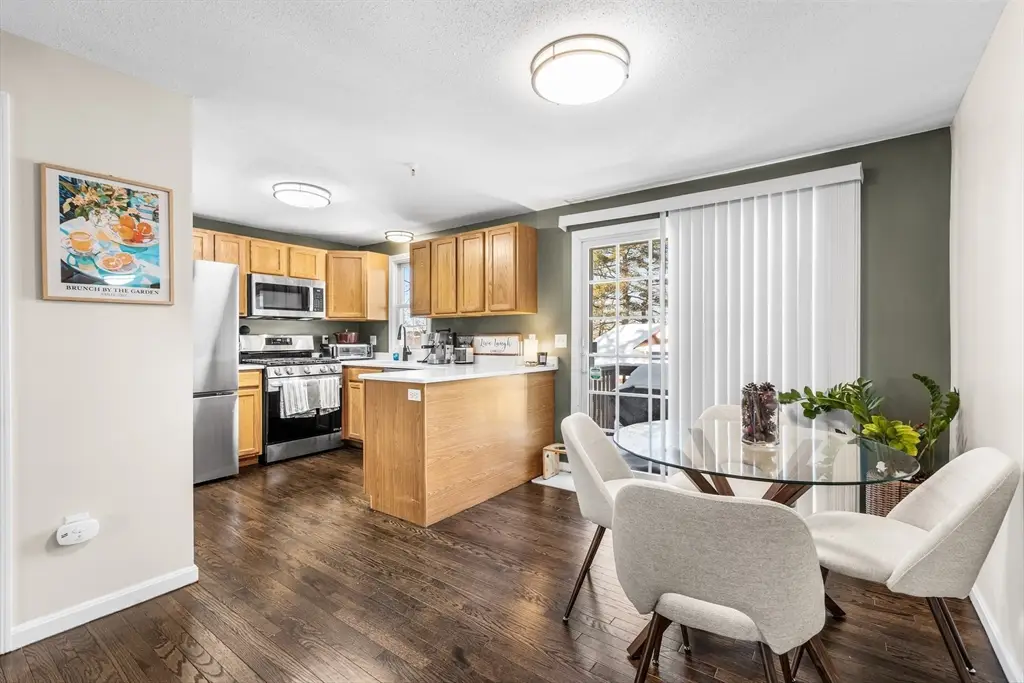 57 Wannalancit St #6, Lowell, MA 01854 - Image #1