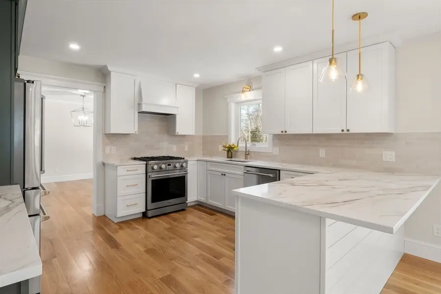 155 Quincy Ave, Marshfield, MA 02050 - Image #2