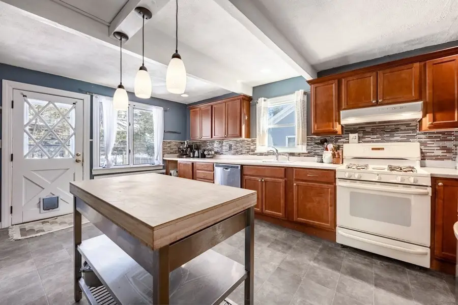 28 Ellsworth Street, Medford, MA 02155 - #3