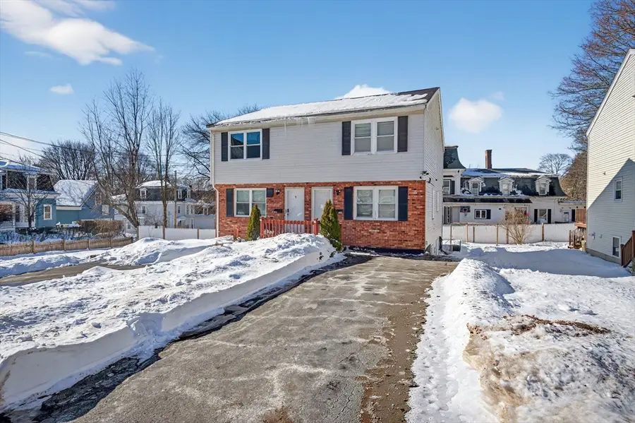 106 Methuen St #B, Lowell, MA 01850 - Image #2