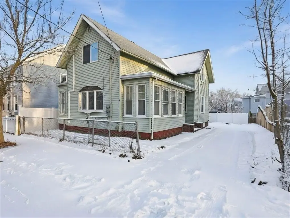 12 Howard St, Lynn, MA 01902 - Image #1