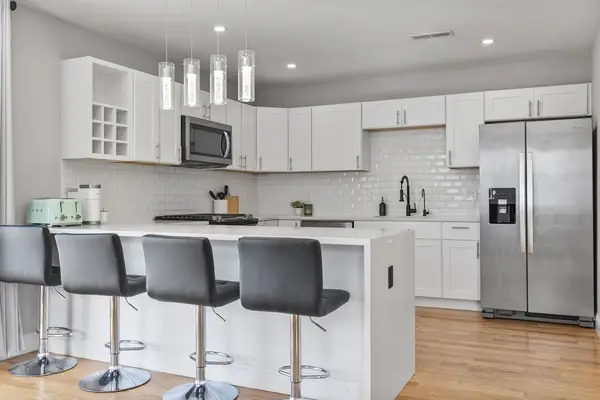 35 Arcadia St, Revere, MA 02151