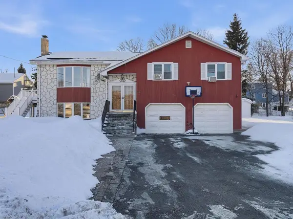 39 Swan Ave, Methuen, MA 01844