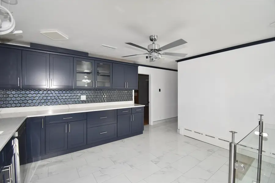 541 Grattan Street, Chicopee, MA 01020 - Image #2