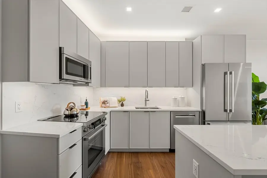 1515 Commonwealth Ave #303, Boston, MA 02135 - #3