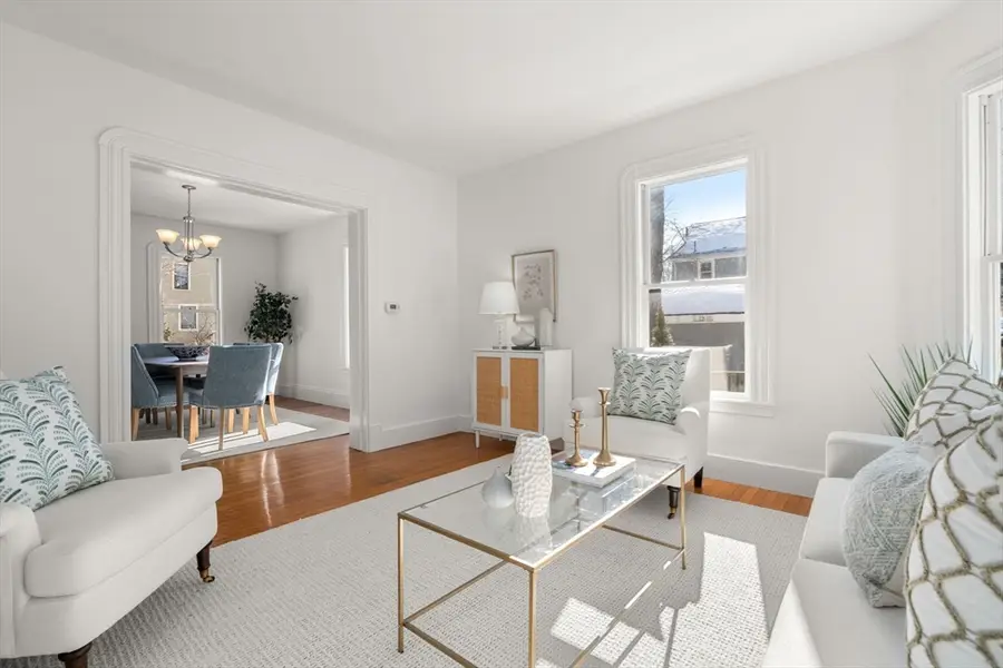 10 Higgins St, Newton, MA 02466 - #3