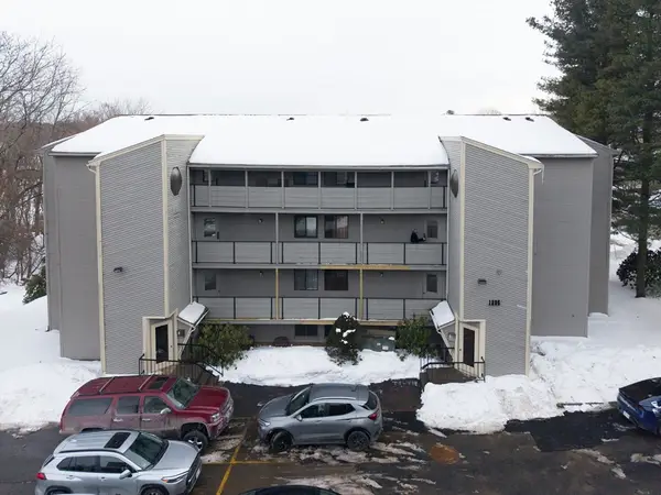 1195 Grafton St #19, Worcester, MA 01604