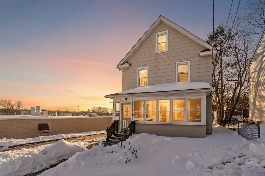 23 Jackson St, Chicopee, MA 01020 - Image #1