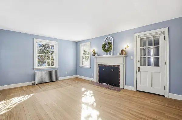 12 Cardinal Road, Worcester, MA 01602