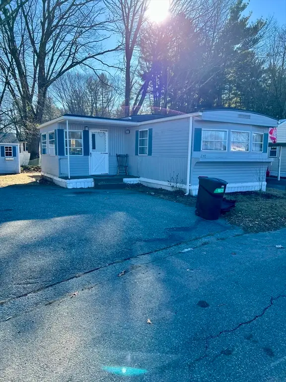 235 New Yorker Avenue, Chelmsford, MA 01824 - #2