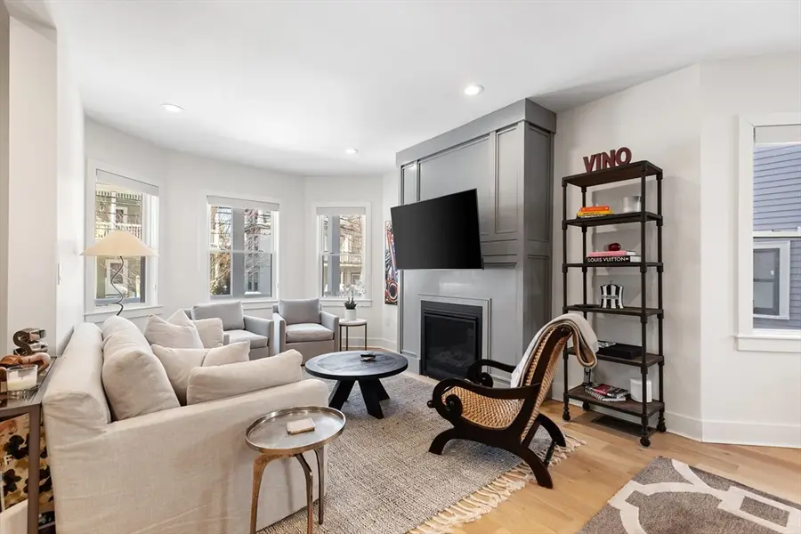 161 Lowell St #1, Somerville, MA 02143 - #2