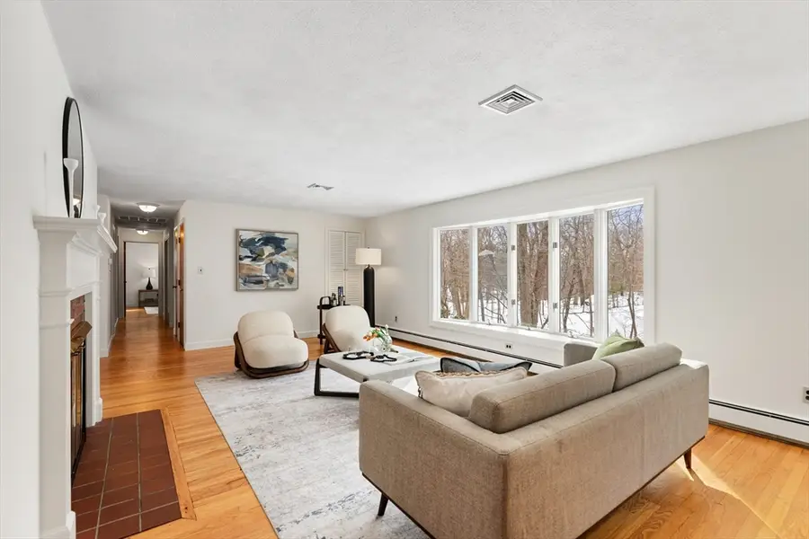 11 Menotomy Rocks Dr, Arlington, MA 02476 - #3