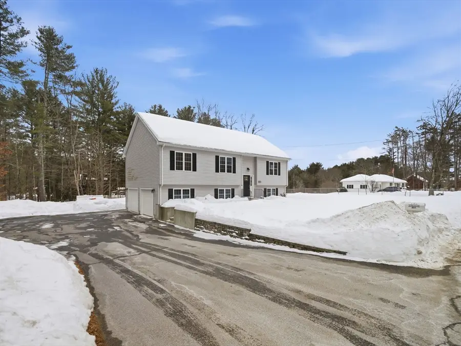 661 Wheelwright Rd, Barre, MA 01005 - #3