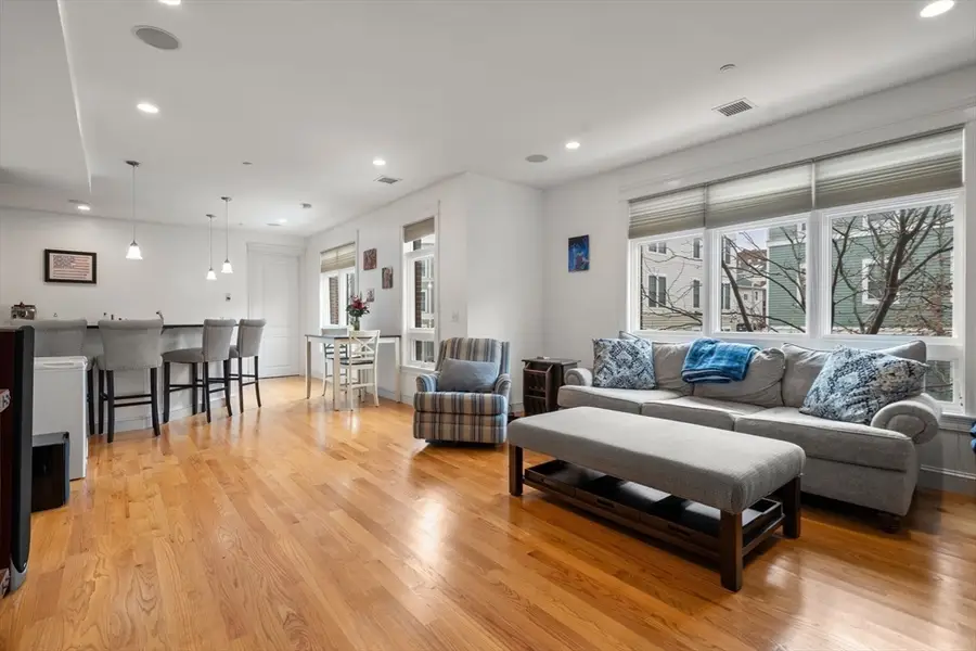 350 West 2nd St #1, Boston, MA 02127 - #3