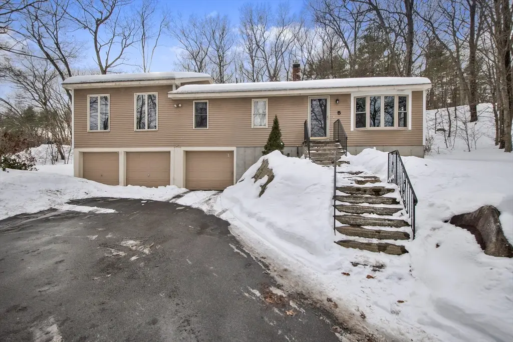 5 S Main St, Northbridge, MA 01534 - #1