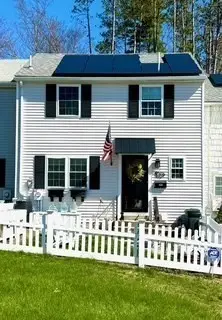 30 Warebrook Vlg #30, Ware, MA 01082 - #2