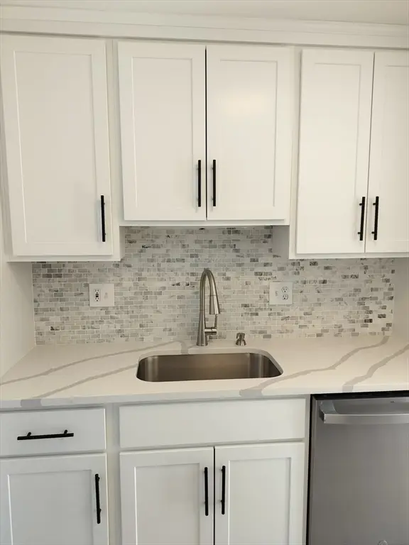 75 Warren St W #16, Raynham, MA 02767 - #3