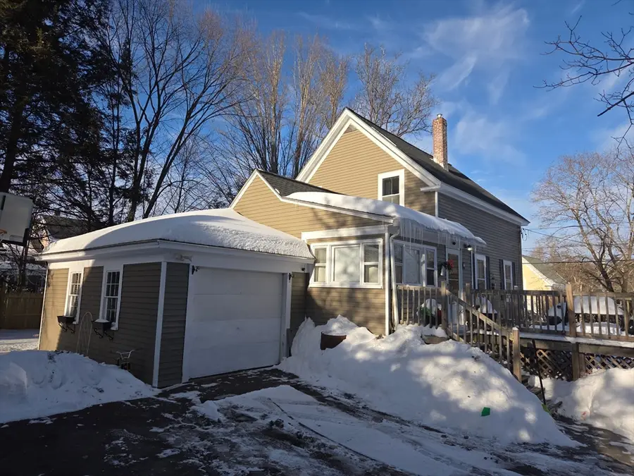 14 Brookline St, Pepperell, MA 01463 - #2