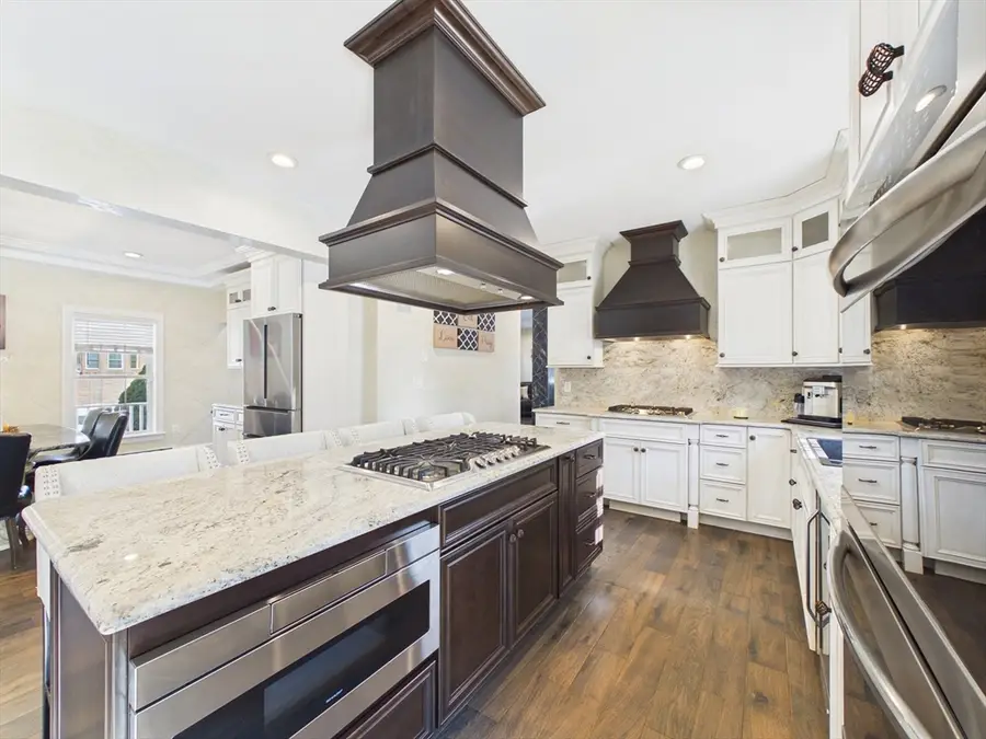 6 Angel Ct, Westport, MA 02790 - #3