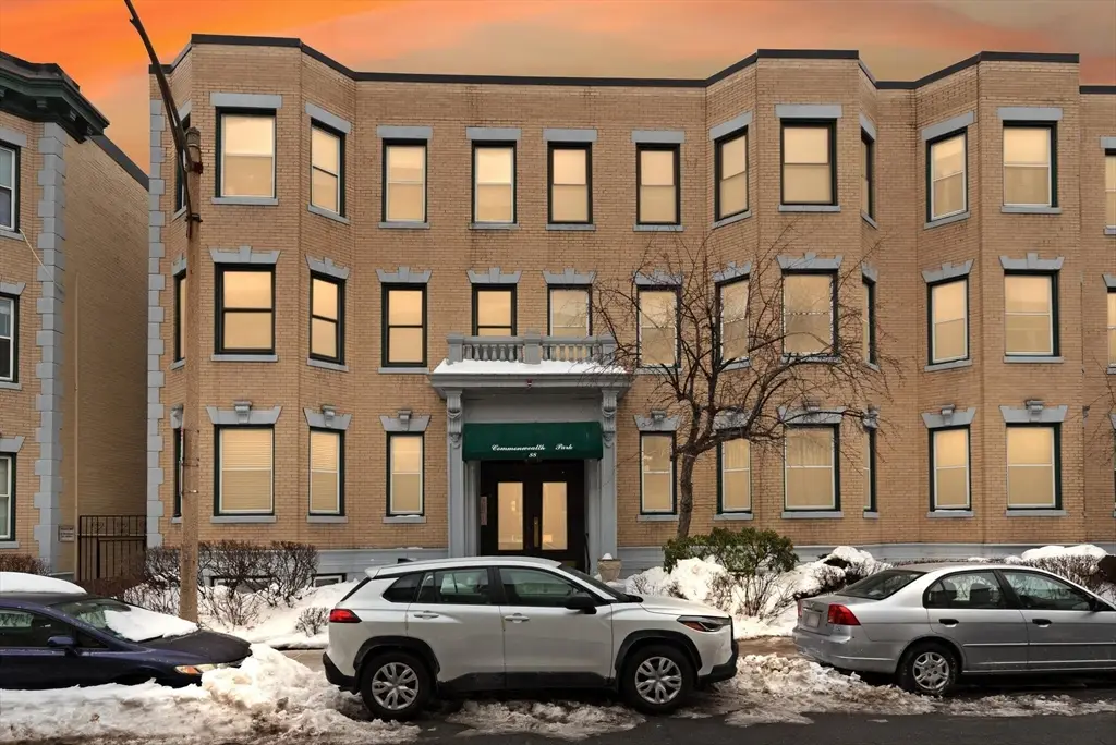 88 Gordon St #305, Boston, MA 02135 - #1