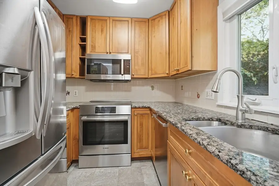 184 Rawson Rd, Brookline, MA 02445 - #3
