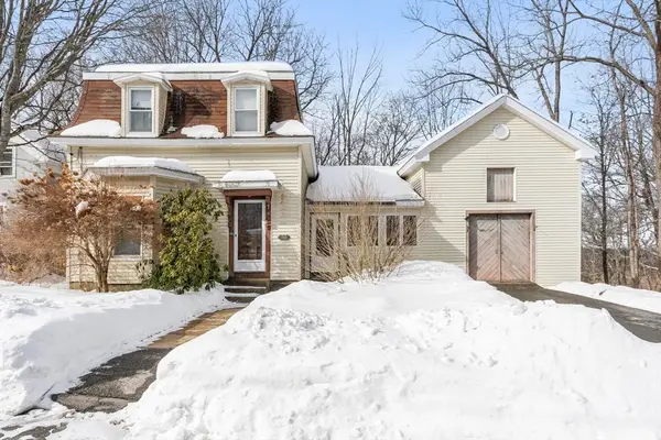 86 Highland St, Athol, MA 01331