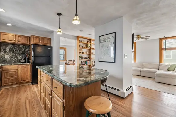 84 G St #3, Boston, MA 02127