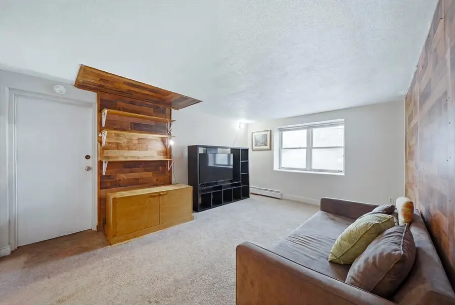 31 Montvale Ave #2, Woburn, MA 01801 - #3