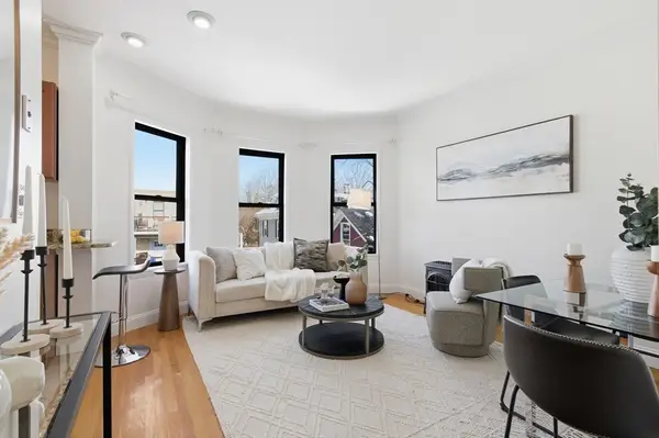 18 Atwood Sq #3, Boston, MA 02130