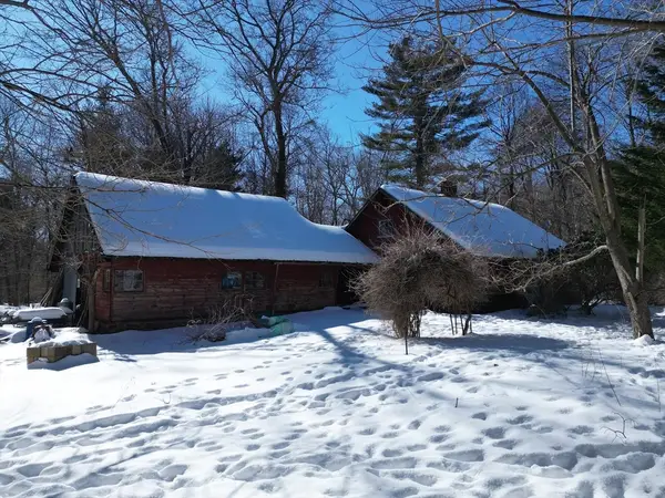 63 Highland St, Sharon, MA 02067