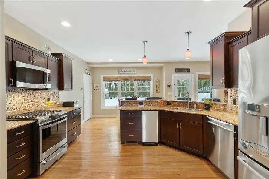 85 Aprils Way, Tewksbury, MA 01876 - #3