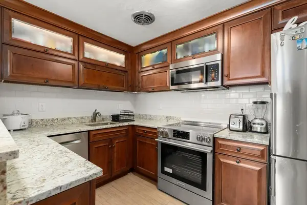 31 Warren St #B1, Waltham, MA 02453