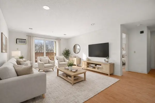 2 Ocean Ave #2K, Gloucester, MA 01930