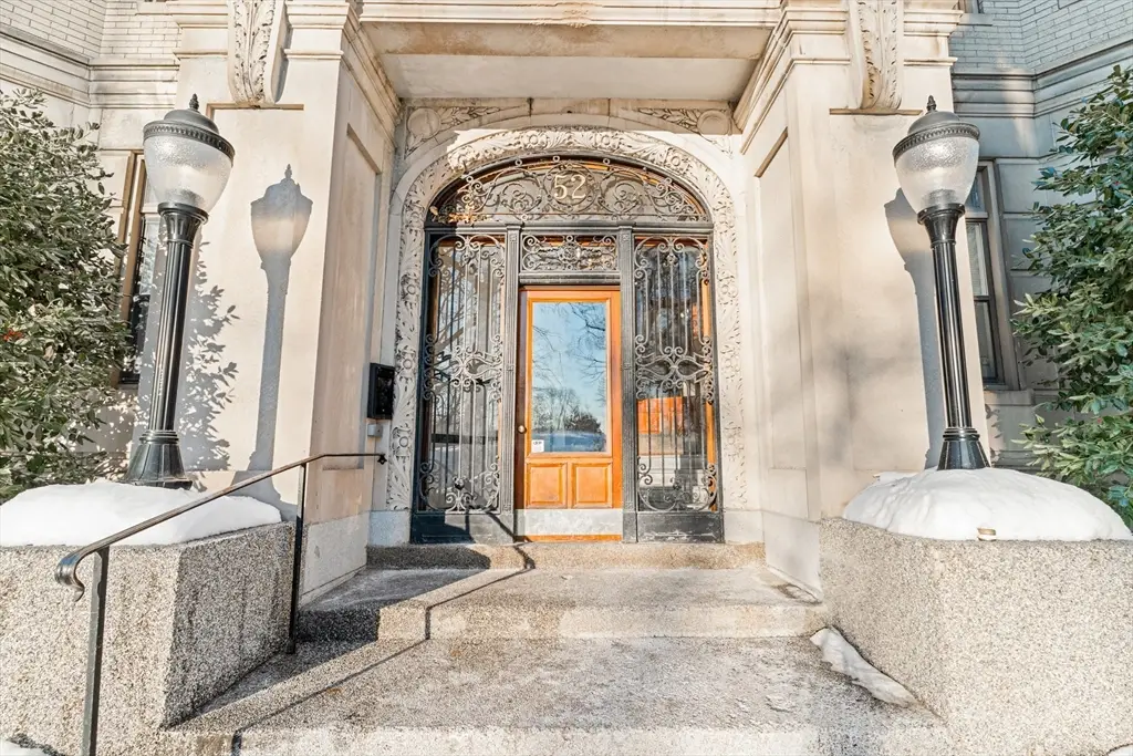 52 Charlesgate E #170, Boston, MA 02215 - #1
