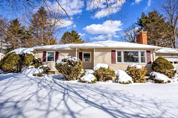208 Birch Rd, Longmeadow, MA 01106
