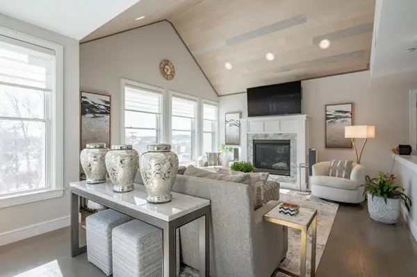 78 Thatcher Rd #6, Gloucester, MA 01930