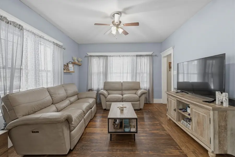 421 Maxfield St, New Bedford, MA 02740 - #2